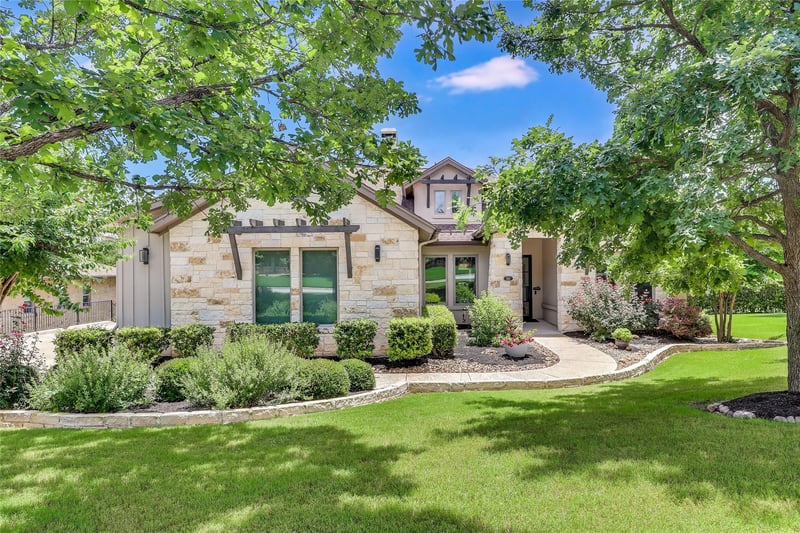 Virtual tour of 802 Crestone Stream DR
