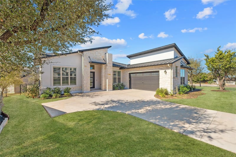 Virtual tour of 802 Serene Estates DR