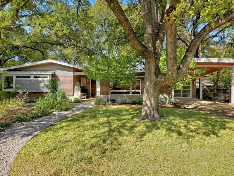 Virtual tour of 802 Spofford ST