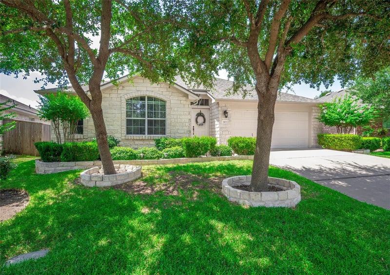 Virtual tour of 803 Broken Trace CT