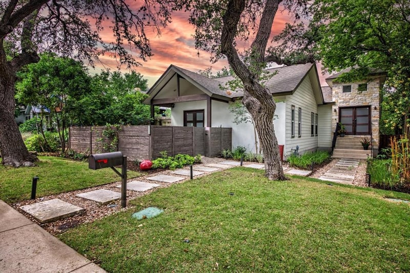 Virtual tour of 808 W Gibson St