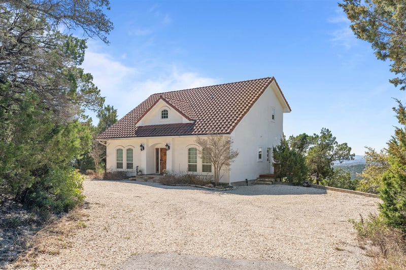 Virtual tour of 8101 Breeze WAY