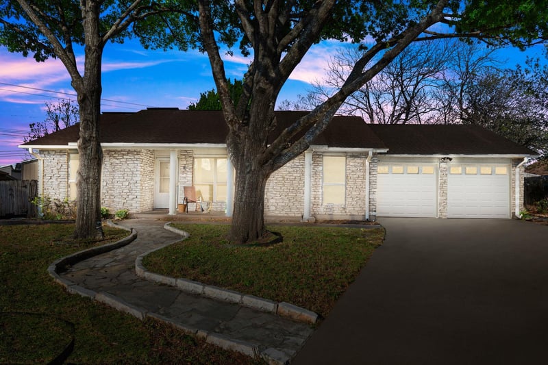 Virtual tour of 8102 Furness CV