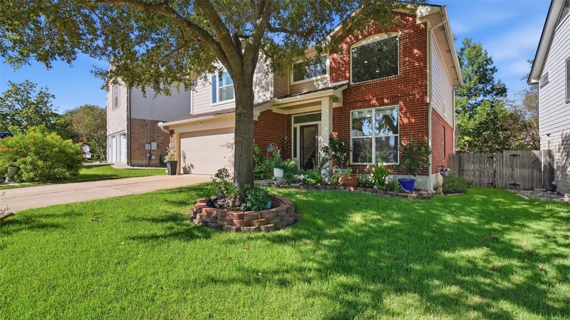 Virtual tour of 8116 Hawick Dr