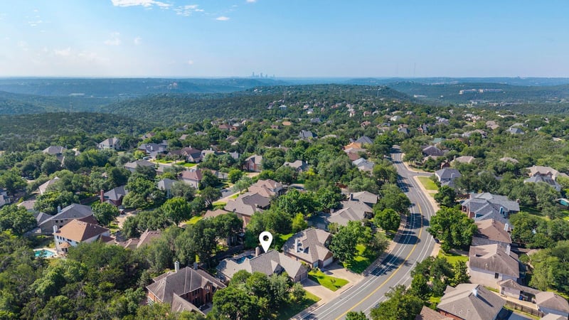 Virtual tour of 8141 Jester BLVD