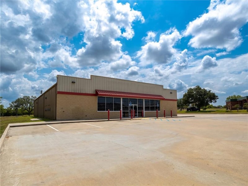 Virtual tour of 82 N Kessler Ave
