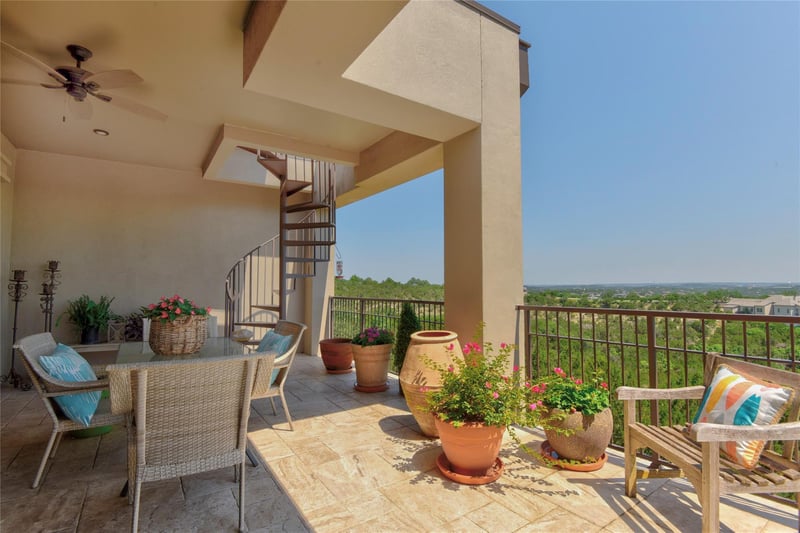 Virtual tour of 8200 Southwest PKWY Unit #721