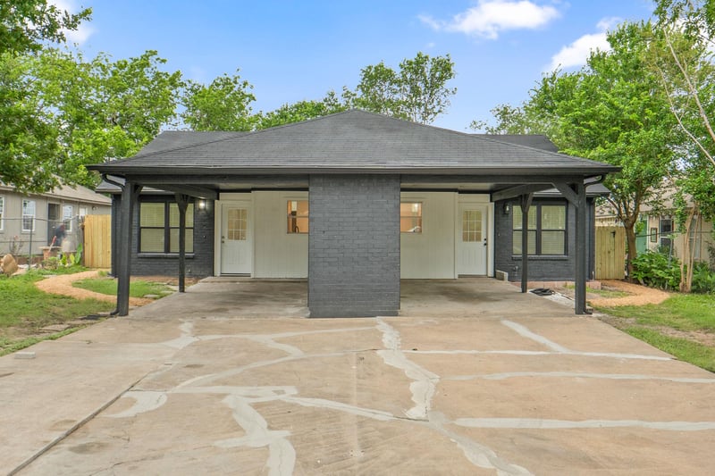 Virtual tour of 8203 Colony Loop DR