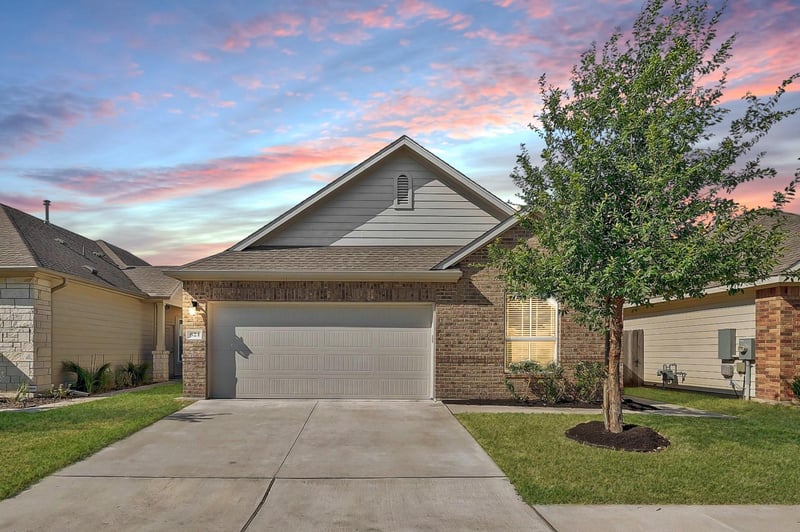 Virtual tour of 821 Durness Dr