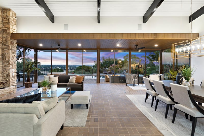 Virtual tour of 821 Malabar St