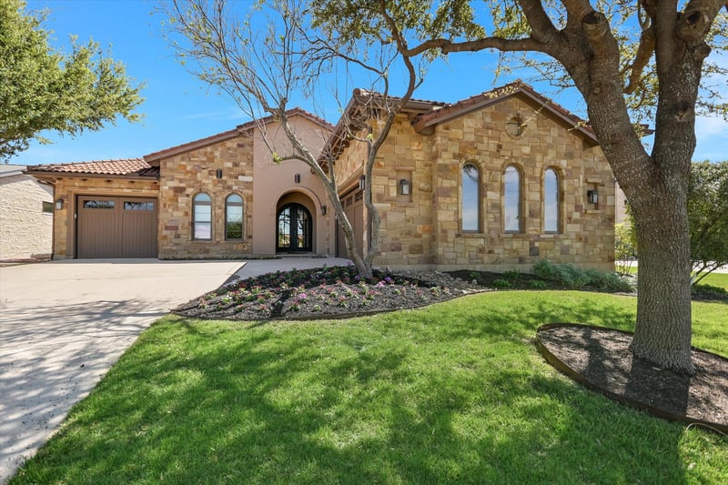Virtual tour of 8225 Carranzo DR