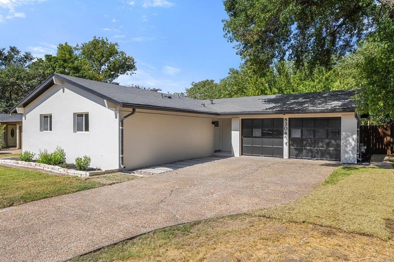 Virtual tour of 8304 Millway DR