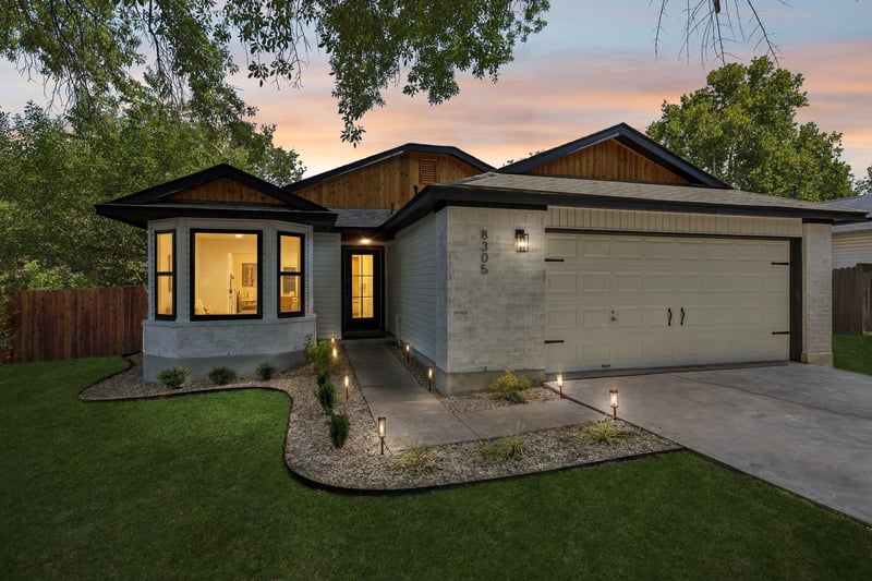 Virtual tour of 8305 Fort Sumter RD