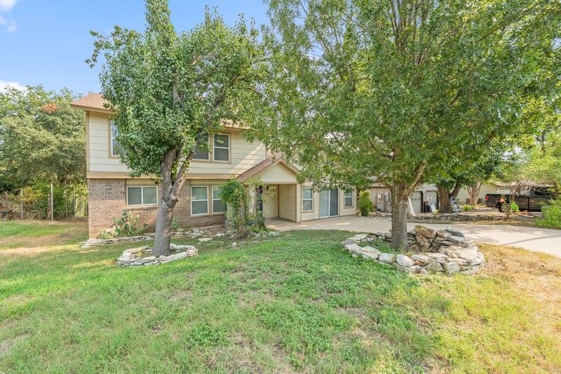 Virtual tour of 8308 Hanbridge LN