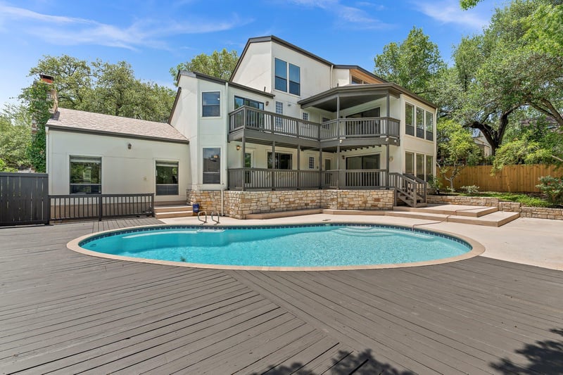 Virtual tour of 8309 Adirondack Trl