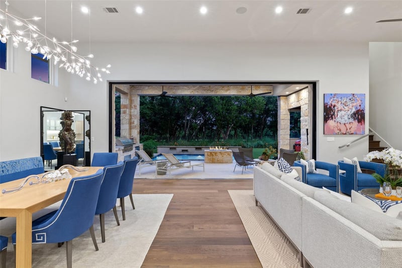 Virtual tour of 8317 Carranzo Dr