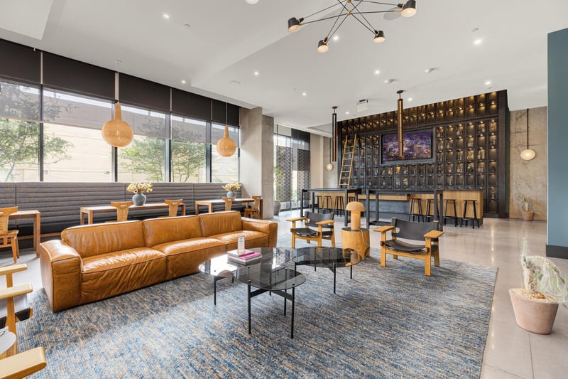 Virtual tour of 84 EAST Ave Unit #2008