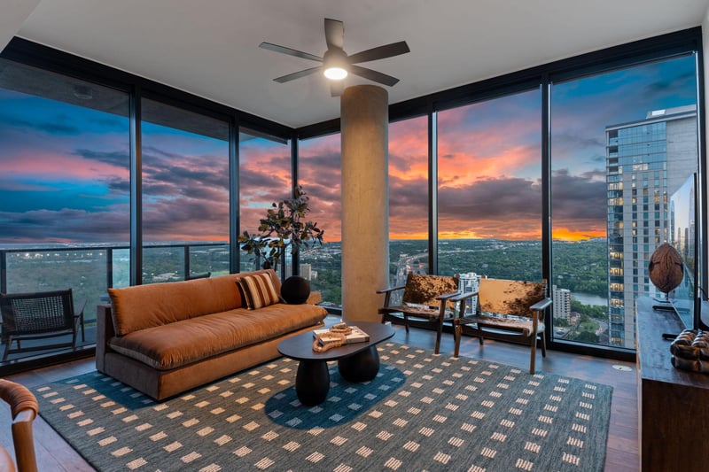 Virtual tour of 84 East Ave Unit #3106