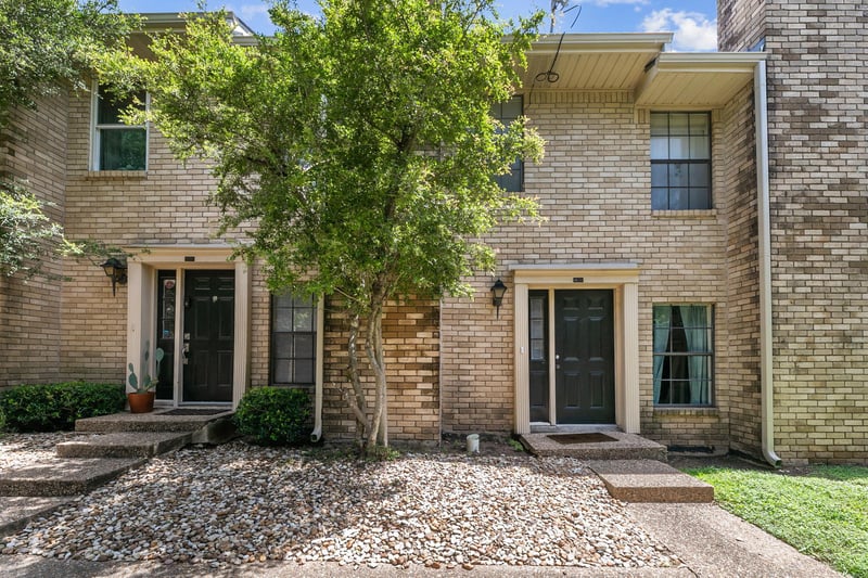 Virtual tour of 8400 Jamestown Dr Unit #406