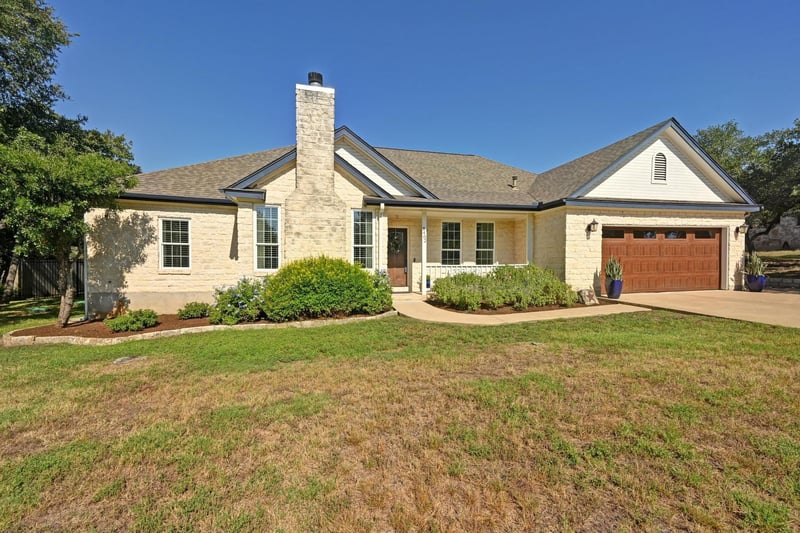 Virtual tour of 8402 La Tosca Dr