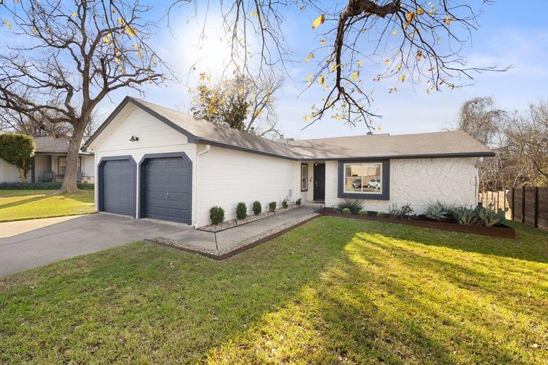 Virtual tour of 8406 Hornet DR