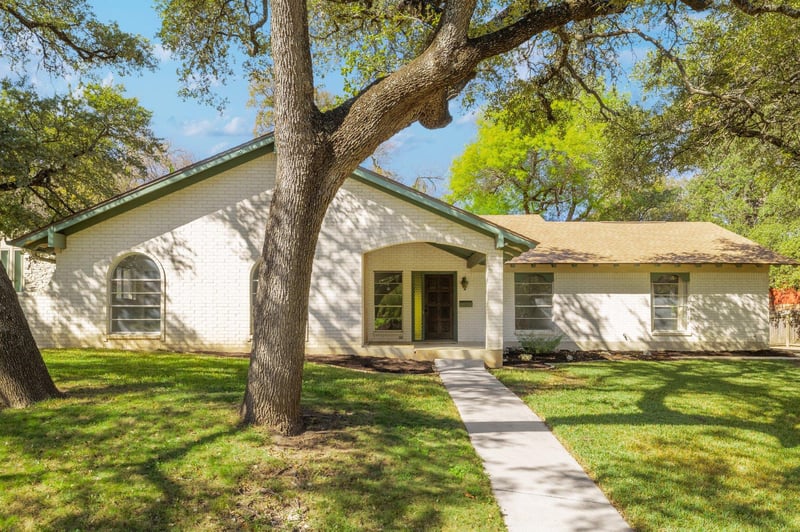 Virtual tour of 8406 Shenandoah DR