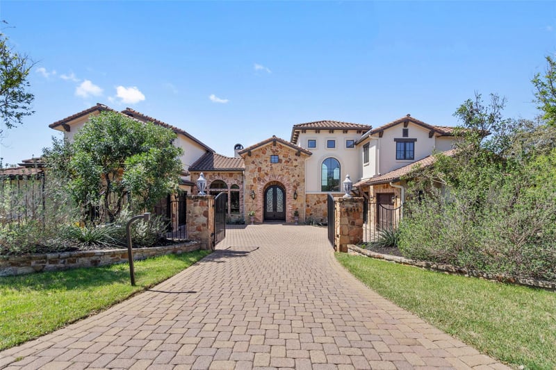 Virtual tour of 8411 Galeana Trace CV