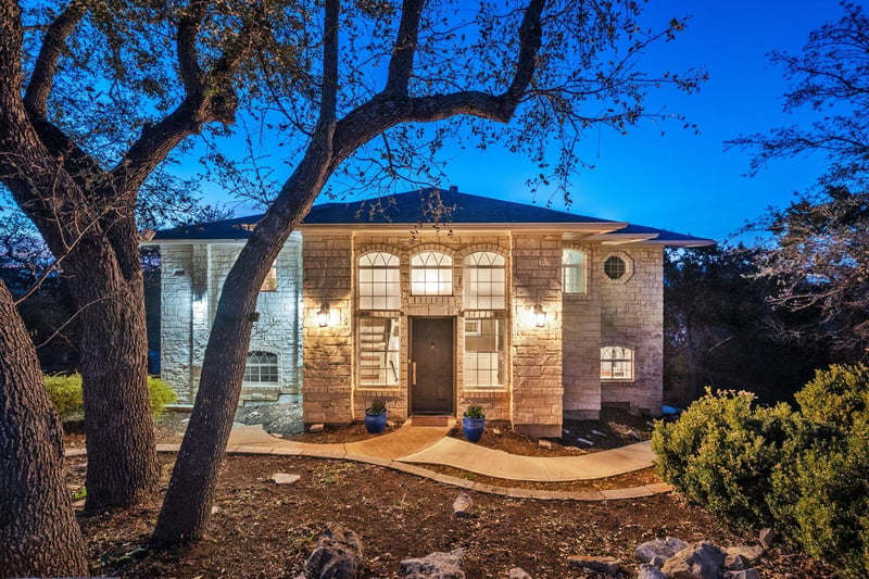 Virtual tour of 8414 Bronco Buster Trl