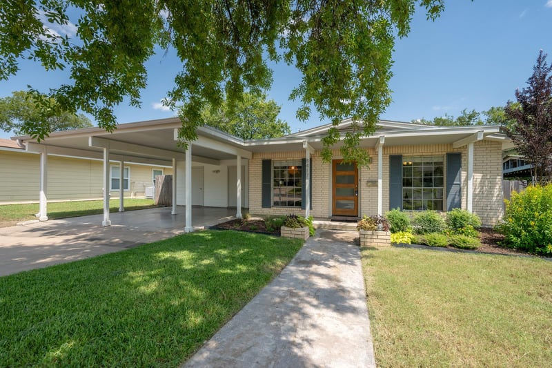 Virtual tour of 8417 Maine DR