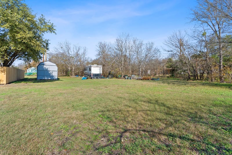 Virtual tour of 842 Kimbro ST