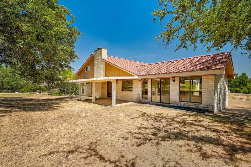 Virtual tour of 843 Sunfish St