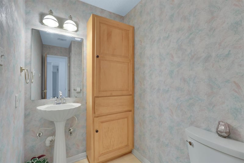 Virtual tour of 847 Highway 95