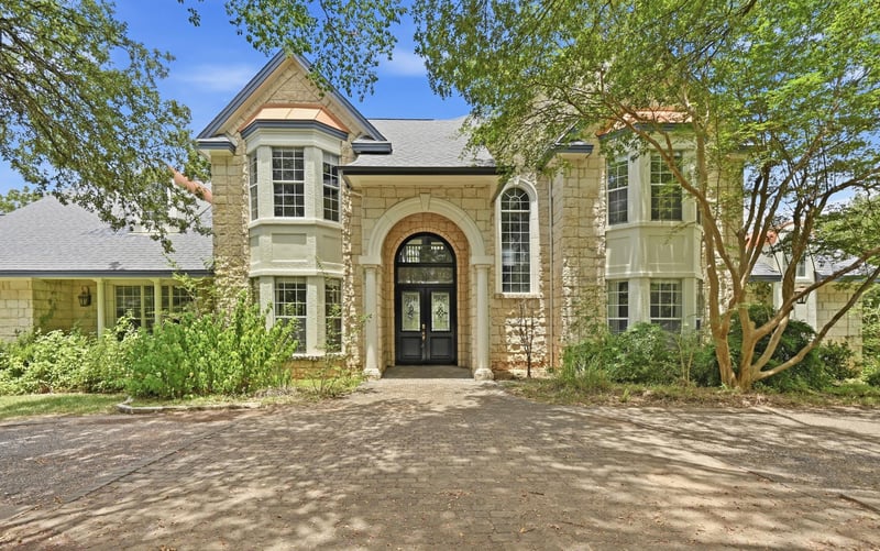 Virtual tour of 850 Jerrys LN