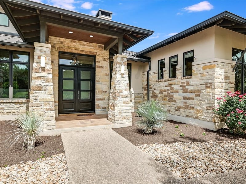 Virtual tour of 8500 Carranzo DR