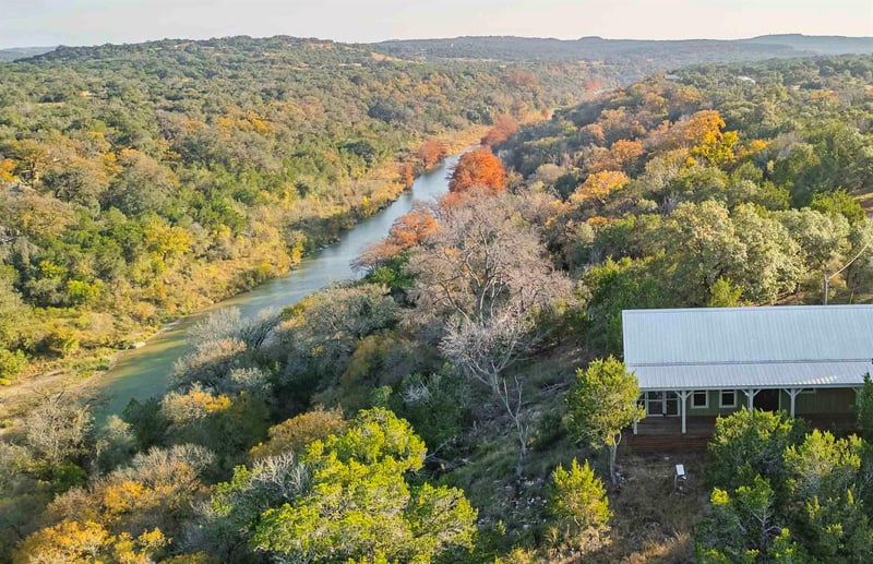 Virtual tour of 8507 Hammett's Crossing