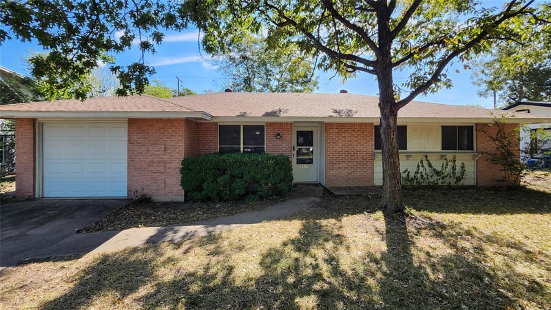 Virtual tour of 8507 Parkfield Dr