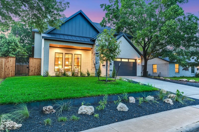 Virtual tour of 8512 Rockwood LN
