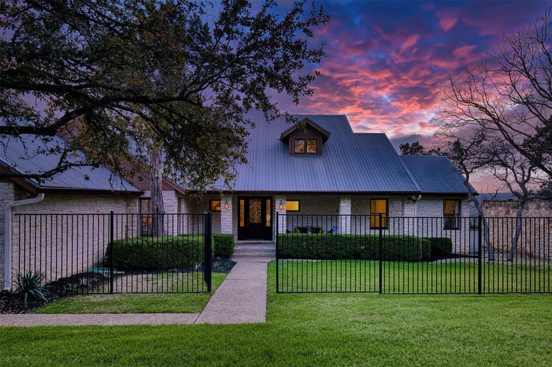 Virtual tour of 8513 Bell Mountain DR