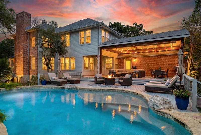 Virtual tour of 857 Mission Hills Dr