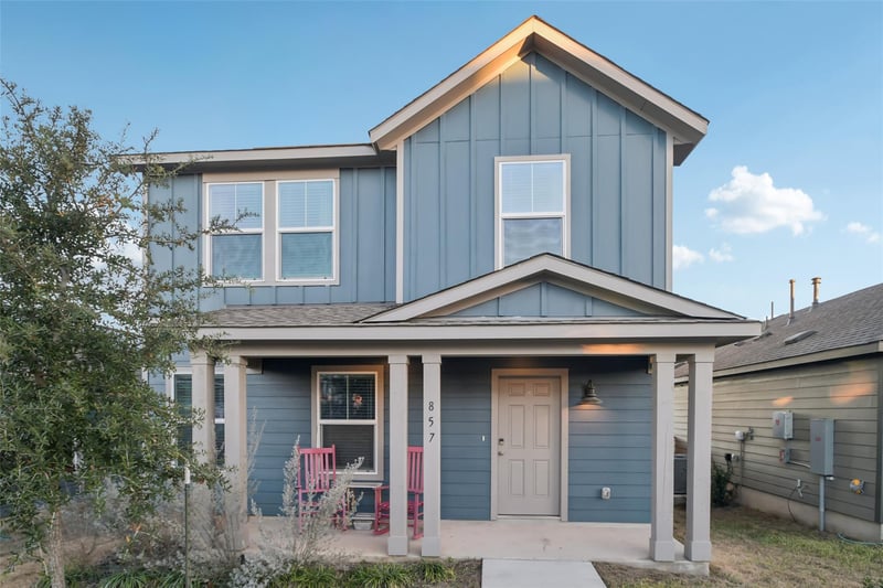 Virtual tour of 857 Powell St