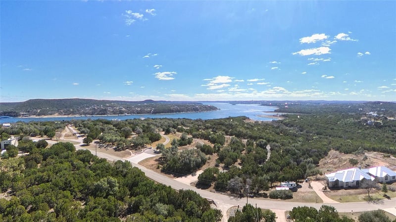 Virtual tour of 8600 Ranchland Hills Cv