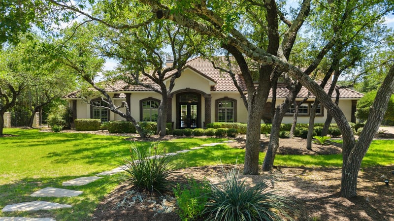 Virtual tour of 8605 Mendocino DR
