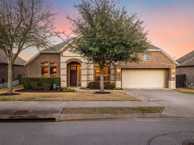 Virtual tour of 8608 Whispering TRL