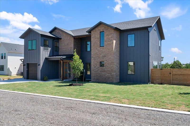 Virtual tour of 8609 Nina LN