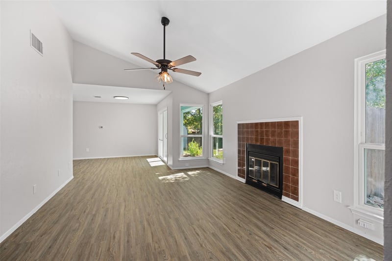 Virtual tour of 8615 Croydon LOOP