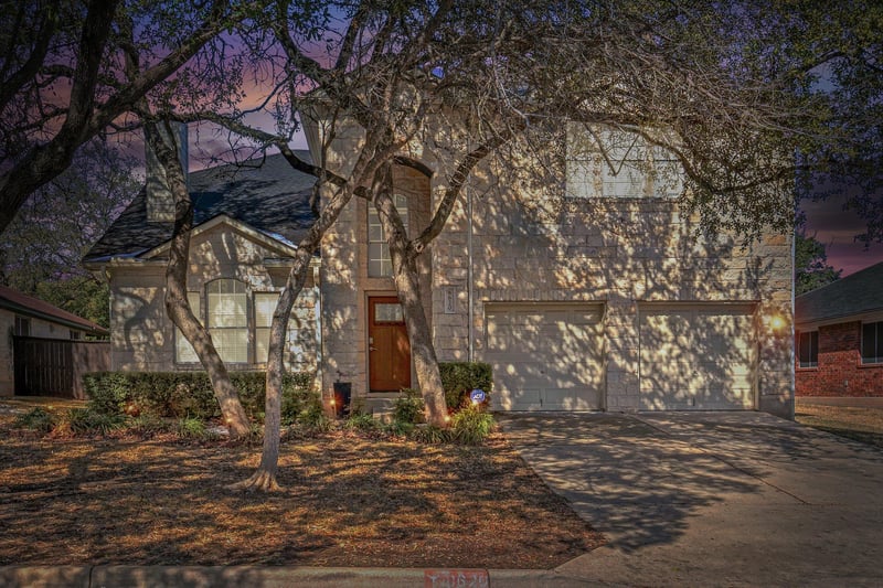 Virtual tour of 8620 Neider DR