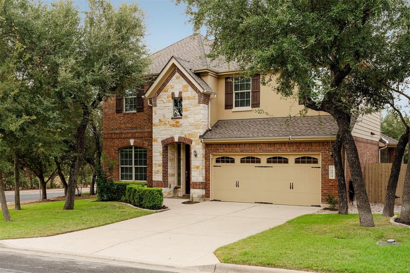 Virtual tour of 8624 Alophia Dr