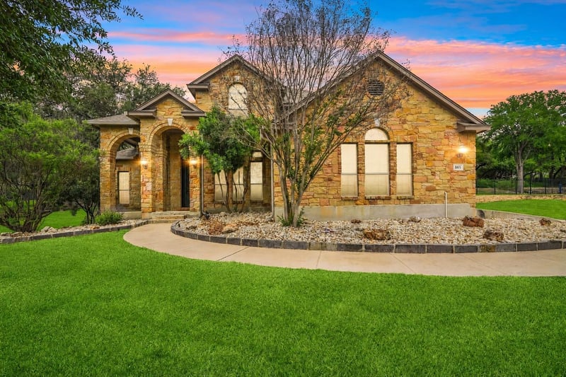 Virtual tour of 865 Santa Cruz