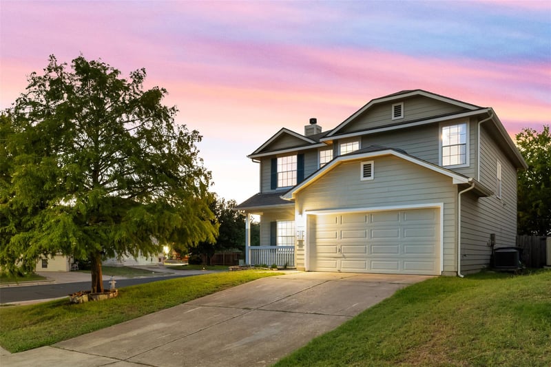 Virtual tour of 8701 Meridian Oak Ln