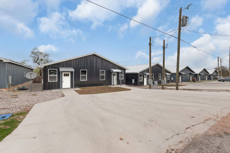 Virtual tour of 872  Waco St Unit #872